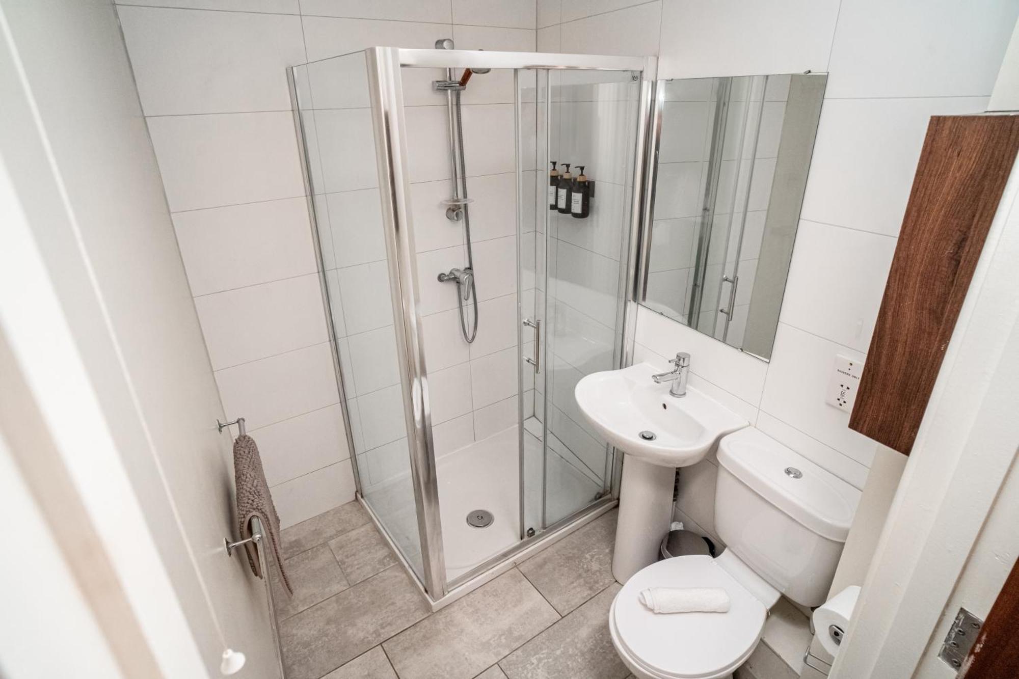 3 Bedroom Central Apartment In Belfast City Centre 외부 사진